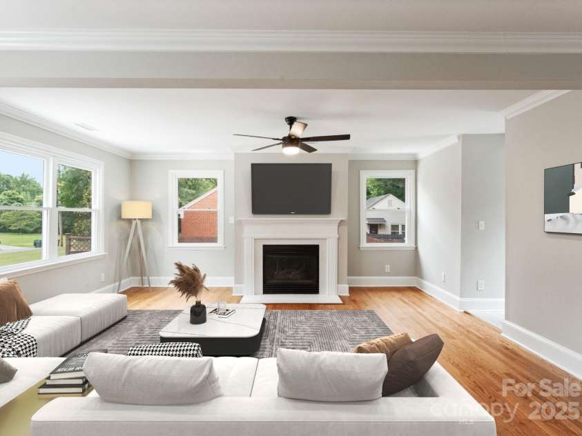 1121 Edgemont Avenue, Gastonia, NC 28054.  MLS# CAR4281104, YatesRealty ID 25790. Virtually staged