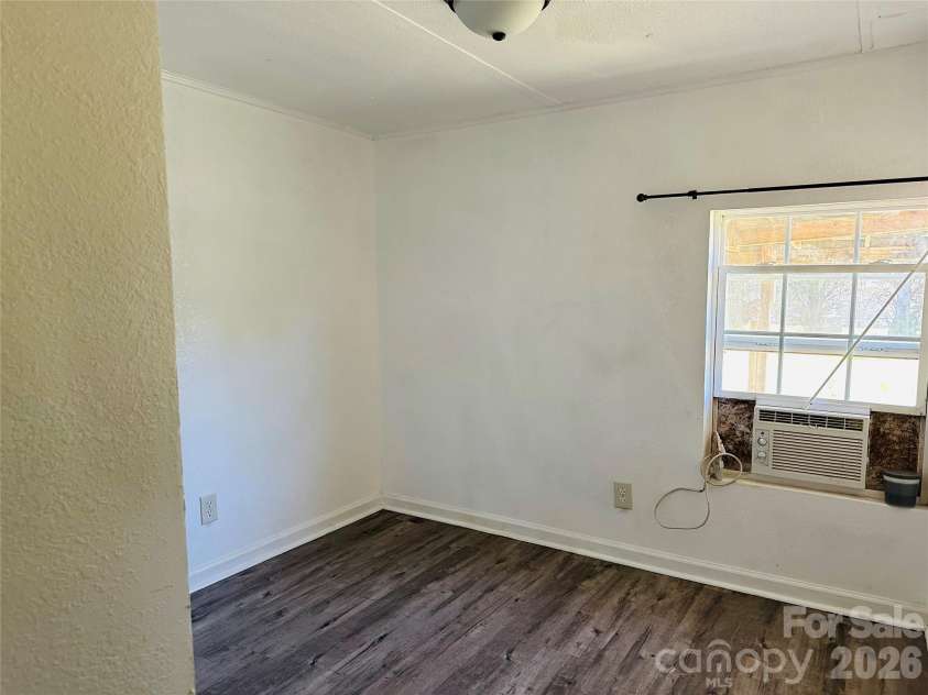4191 Deerfield Drive, Maiden, NC 28650.  MLS# CAR4386759, YatesRealty ID 25790. Bedroom 2