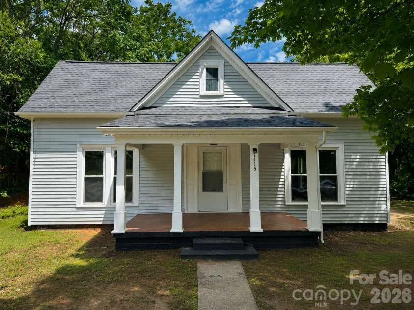 1115 Wilson W Lee Boulevard, Statesville, NC 28677.  MLS# CAR4386897, YatesRealty ID 25791. Front Exterior