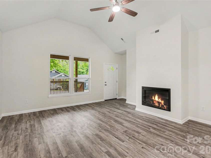122 Johndy Avenue, Kannapolis, NC 28083.  MLS# CAR4387075, YatesRealty ID 25792. Electric Fireplace and Vaulted Ceilings