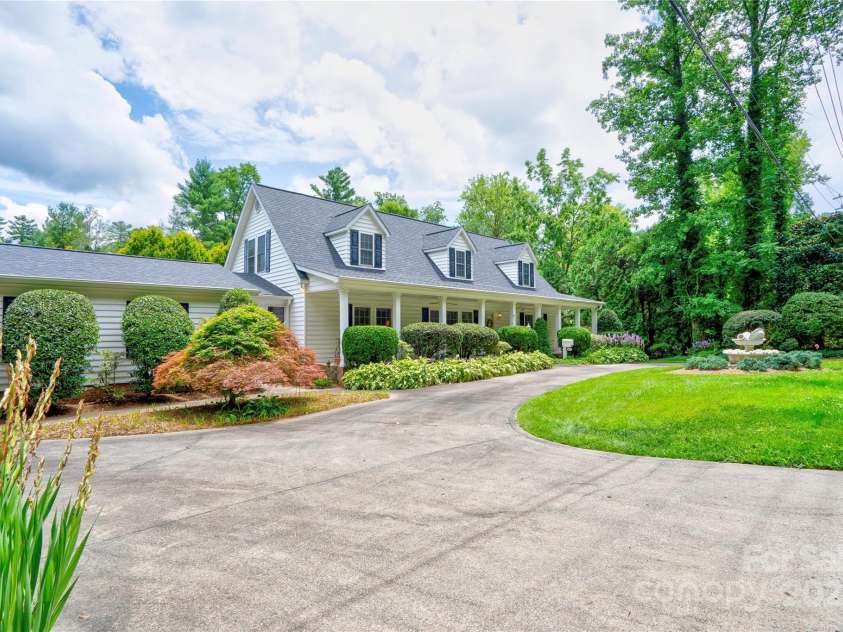 2606 Greenville Highway, Flat Rock, NC 28731.  MLS# CAR4281238, YatesRealty ID 25792. 