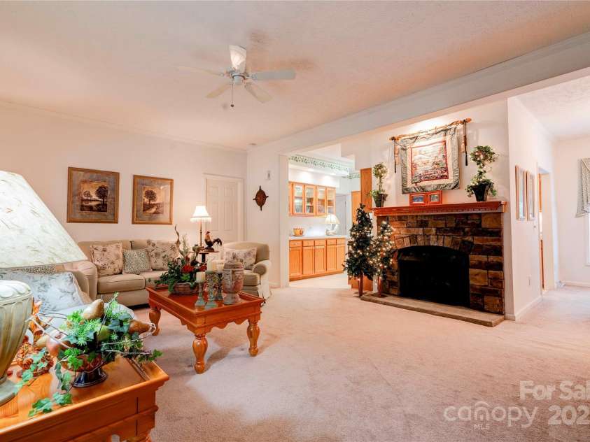 2606 Greenville Highway, Flat Rock, NC 28731.  MLS# CAR4281238, YatesRealty ID 25792. Living Room