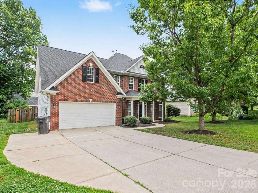 12102 Hampton Place Drive, Charlotte, NC 28269.  MLS# CAR4383452, YatesRealty ID 25793. 