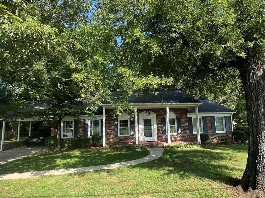 504 Mount Vernon Drive, Albemarle, NC 28001.  MLS# CAR4281461, YatesRealty ID 25793. 