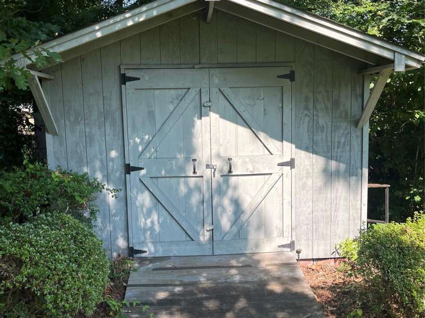 504 Mount Vernon Drive, Albemarle, NC 28001.  MLS# CAR4281461, YatesRealty ID 25793. 