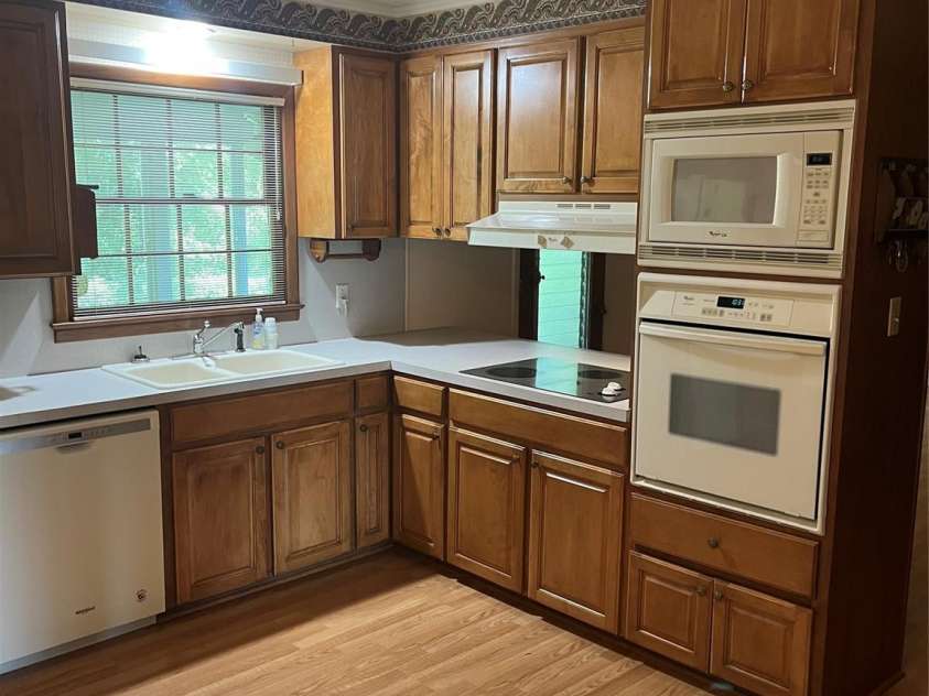 504 Mount Vernon Drive, Albemarle, NC 28001.  MLS# CAR4281461, YatesRealty ID 25793. 