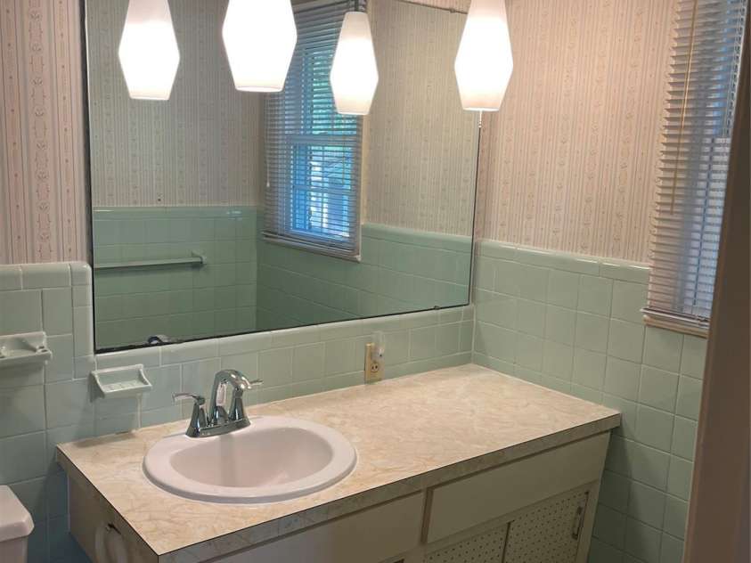 504 Mount Vernon Drive, Albemarle, NC 28001.  MLS# CAR4281461, YatesRealty ID 25793. 