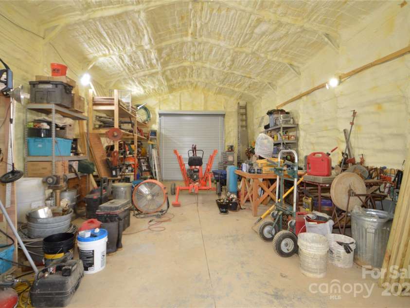 107/109 huckleberry Hill, Newland, NC 28657.  MLS# CAR4281475, YatesRealty ID 25794. 