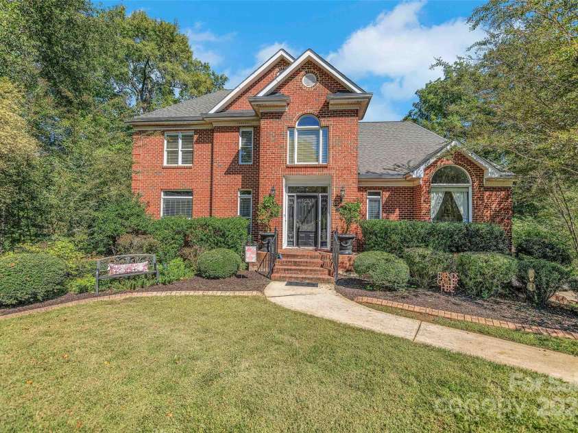 2769 Independence Way, Gastonia, NC 28056.  MLS# CAR4304710, YatesRealty ID 25795. 