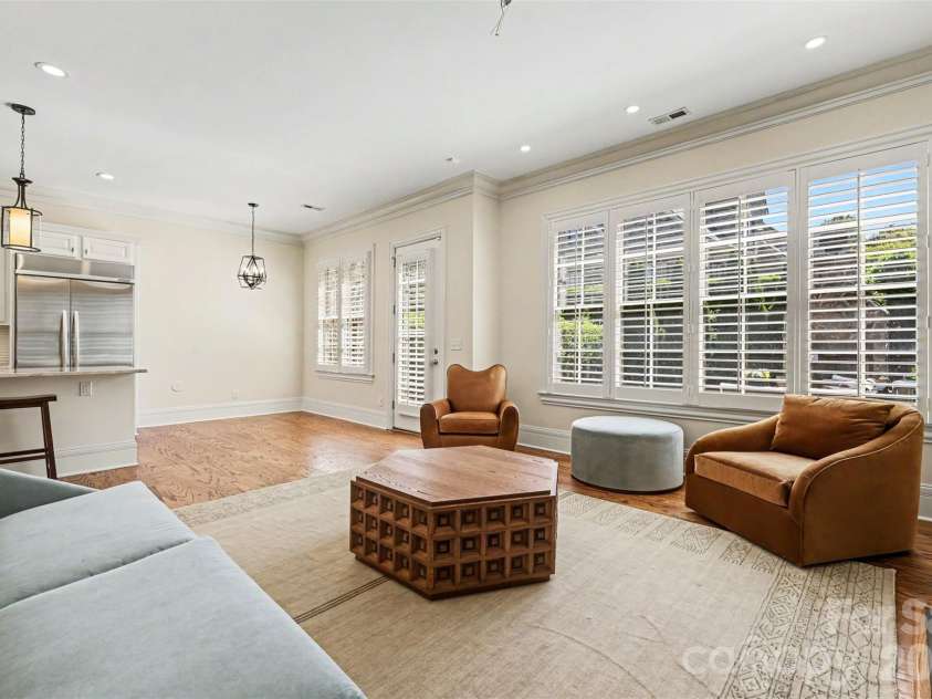 6227 Fletcher Circle, Charlotte, NC 28226.  MLS# CAR4378984, YatesRealty ID 25795. 