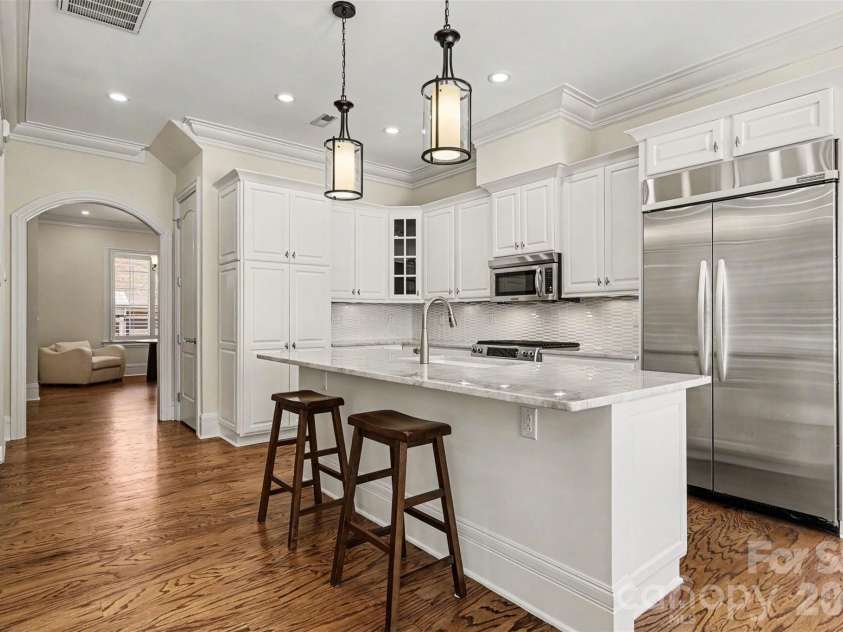 6227 Fletcher Circle, Charlotte, NC 28226.  MLS# CAR4378984, YatesRealty ID 25795. 