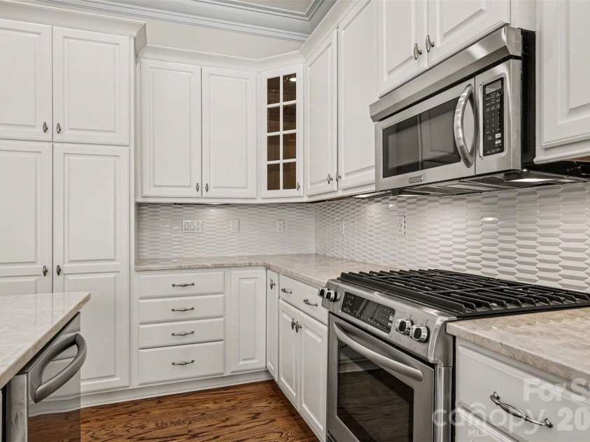 6227 Fletcher Circle, Charlotte, NC 28226.  MLS# CAR4378984, YatesRealty ID 25795. 