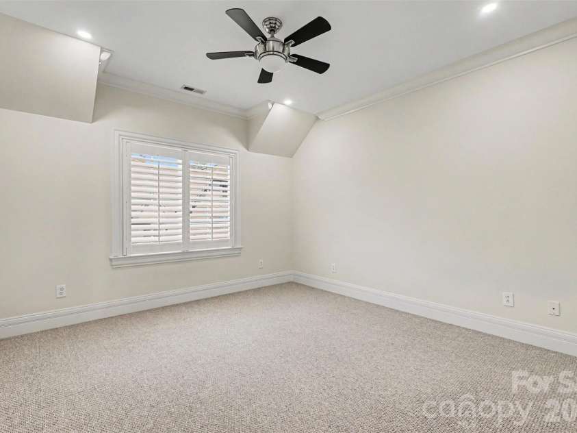 6227 Fletcher Circle, Charlotte, NC 28226.  MLS# CAR4378984, YatesRealty ID 25795. 