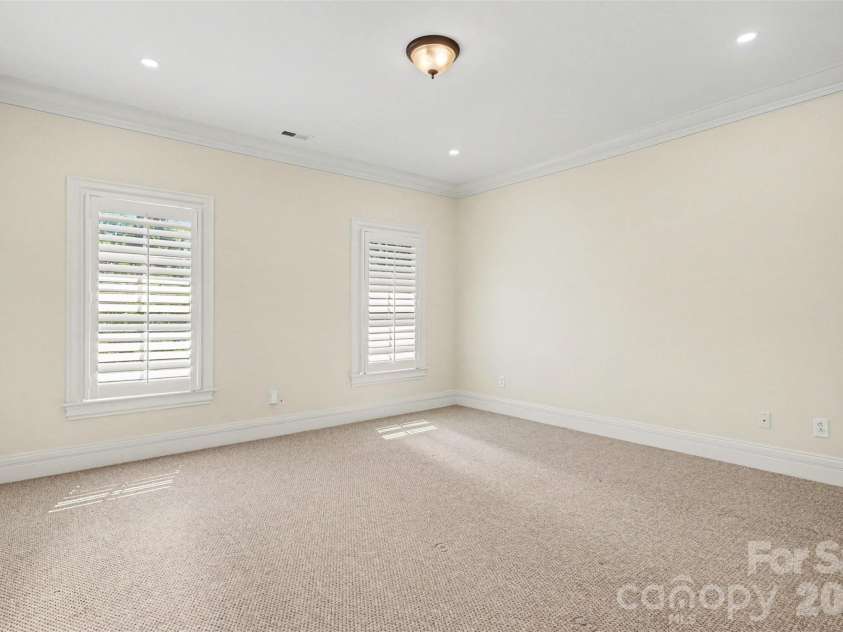 6227 Fletcher Circle, Charlotte, NC 28226.  MLS# CAR4378984, YatesRealty ID 25795. 