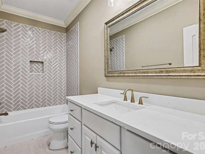 6227 Fletcher Circle, Charlotte, NC 28226.  MLS# CAR4378984, YatesRealty ID 25795. 