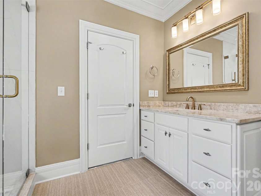 6227 Fletcher Circle, Charlotte, NC 28226.  MLS# CAR4378984, YatesRealty ID 25795. 