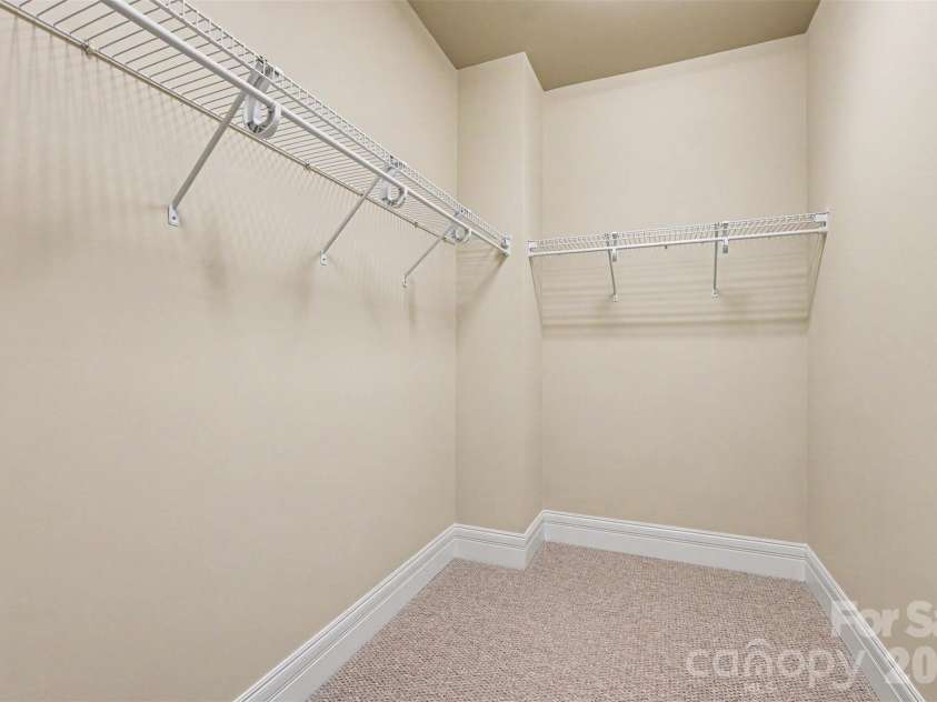 6227 Fletcher Circle, Charlotte, NC 28226.  MLS# CAR4378984, YatesRealty ID 25795. 