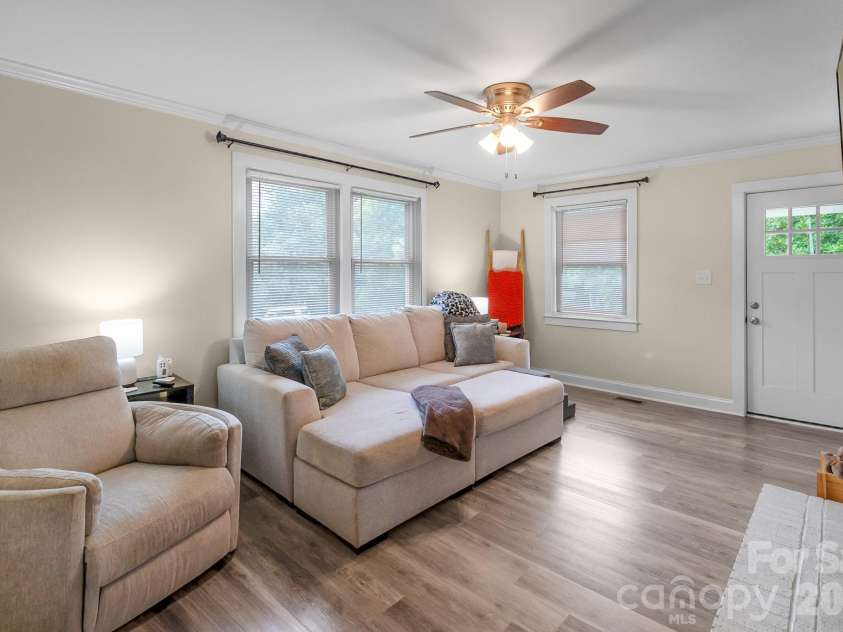1604 Converse Street, Lancaster, SC 29720.  MLS# CAR4386627, YatesRealty ID 25797. 
