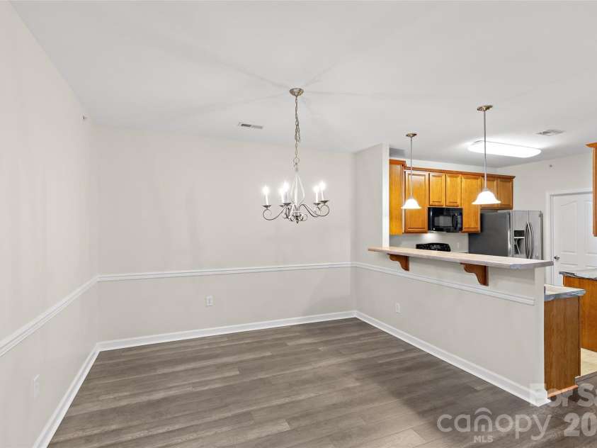 333 Westbend Drive, Charlotte, NC 28262.  MLS# CAR4386610, YatesRealty ID 25798. 