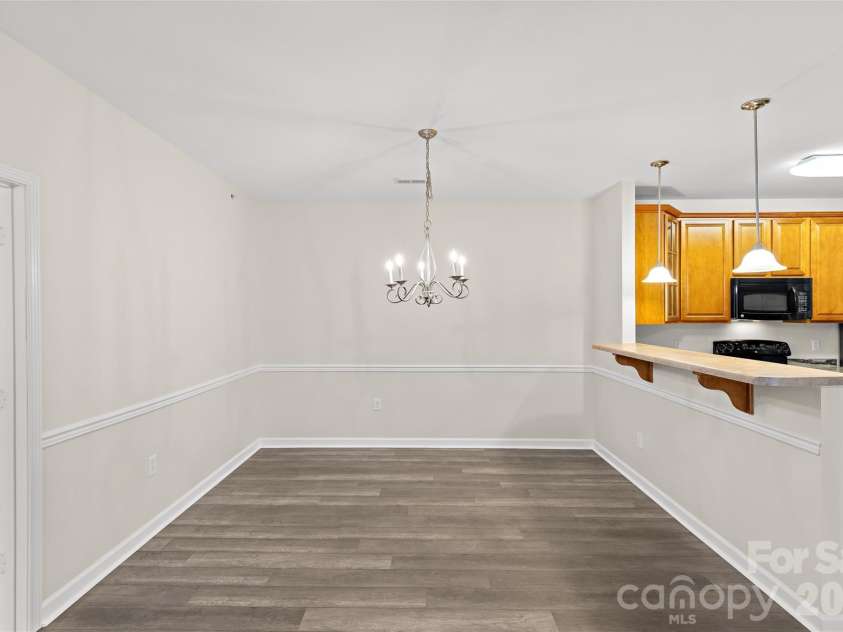 333 Westbend Drive, Charlotte, NC 28262.  MLS# CAR4386610, YatesRealty ID 25798. 