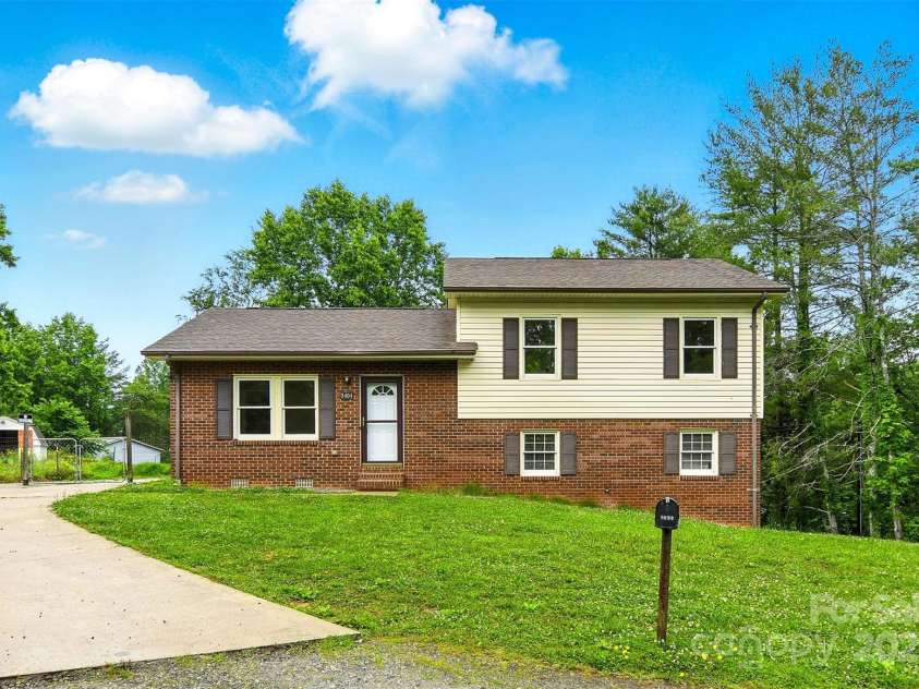 3404 Sheely Road, Lenoir, NC 28645.  MLS# CAR4270349, YatesRealty ID 25798. 