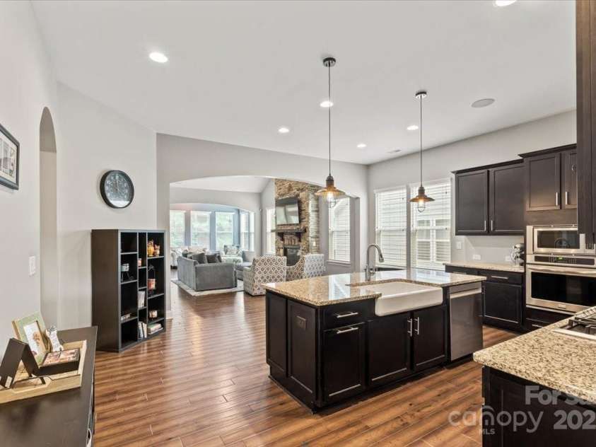 3024 Hereford Way, Lancaster, SC 29720.  MLS# CAR4277441, YatesRealty ID 25799. Kitchen