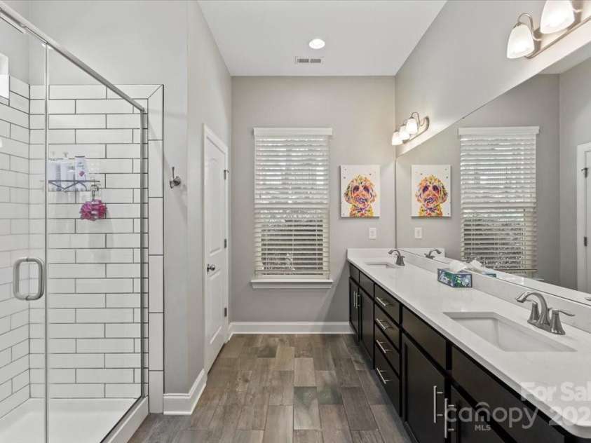 3024 Hereford Way, Lancaster, SC 29720.  MLS# CAR4277441, YatesRealty ID 25799. Primary Bathroom