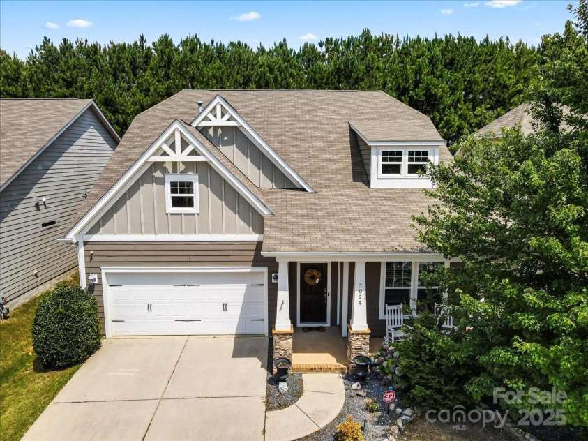 3024 Hereford Way, Lancaster, SC 29720.  MLS# CAR4277441, YatesRealty ID 25799. Welcome Home!