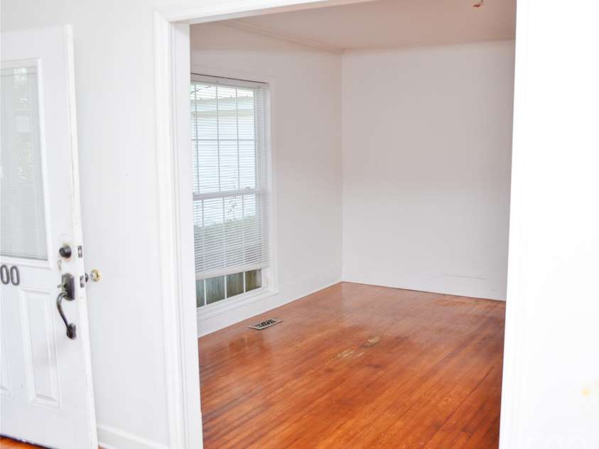500 Godwin Avenue, Lumberton, NC 28358.  MLS# CAR4386783, YatesRealty ID 25799. 