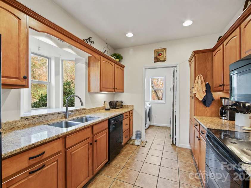 688 Olympic Drive, Whittier, NC 28789.  MLS# CAR4198933, YatesRealty ID 258. 