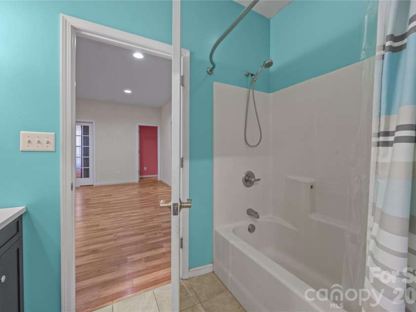 165 Franklin Church Drive, Salisbury, NC 28147.  MLS# CAR4346368, YatesRealty ID 2580. 