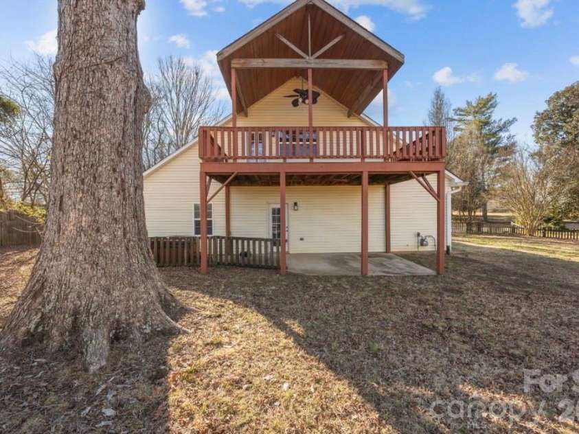 165 Franklin Church Drive, Salisbury, NC 28147.  MLS# CAR4346368, YatesRealty ID 2580. 
