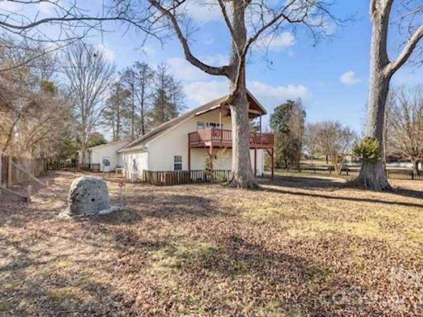 165 Franklin Church Drive, Salisbury, NC 28147.  MLS# CAR4346368, YatesRealty ID 2580. 