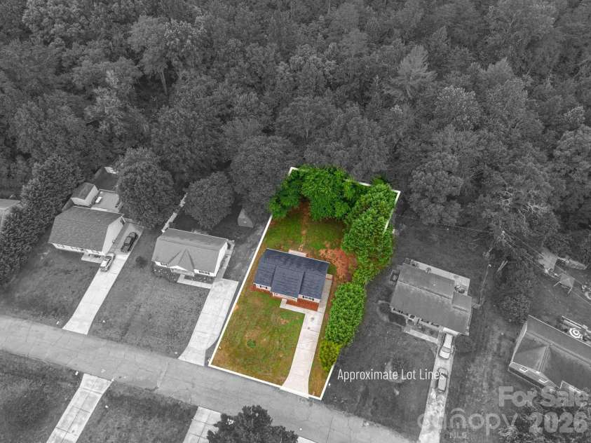 304 Springhill Lane, Maiden, NC 28650.  MLS# CAR4386880, YatesRealty ID 25801. 