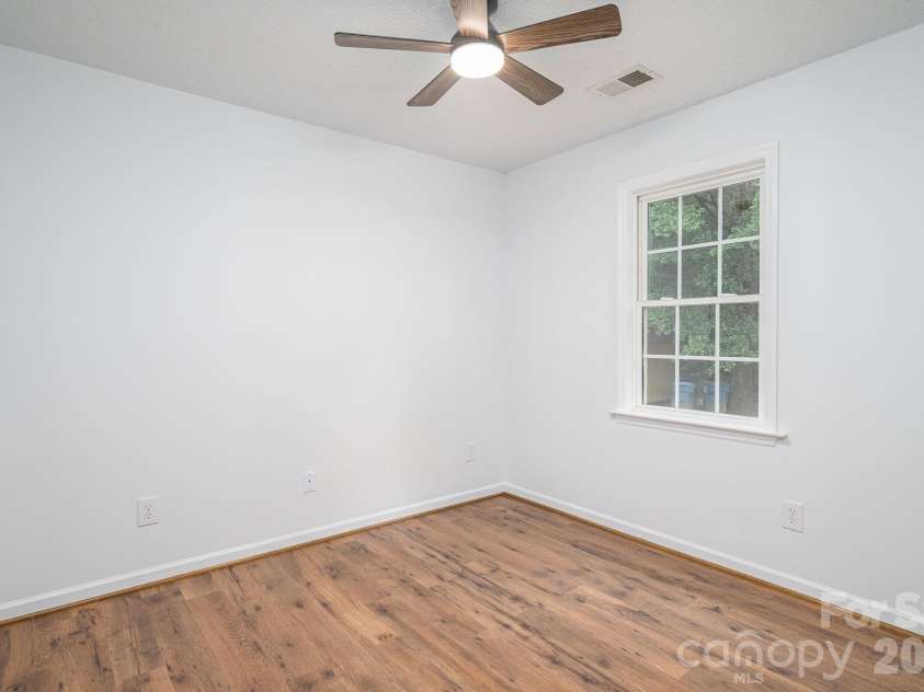 304 Springhill Lane, Maiden, NC 28650.  MLS# CAR4386880, YatesRealty ID 25801. Bedroom #3