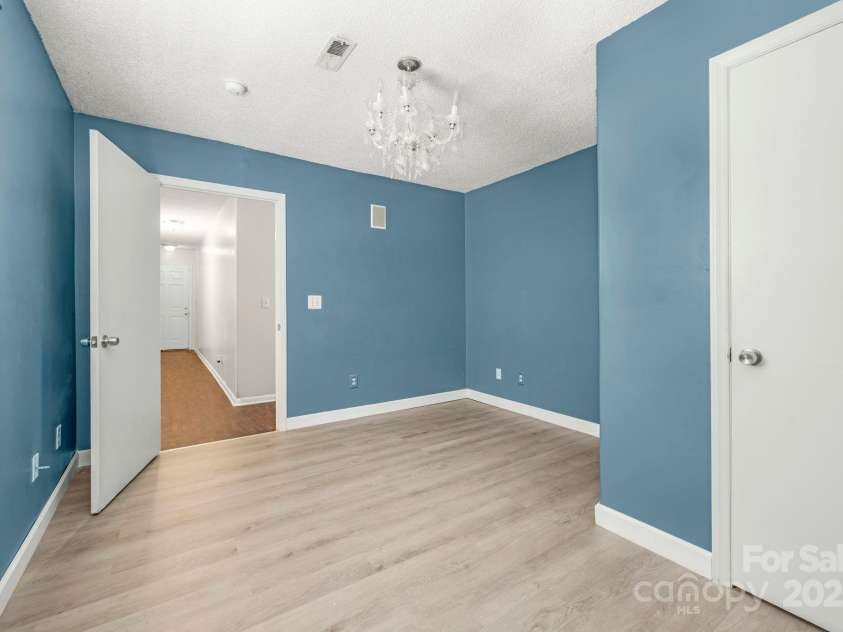 4200 Mineral Avenue, Winston Salem, NC 27105.  MLS# CAR4277026, YatesRealty ID 25801. 