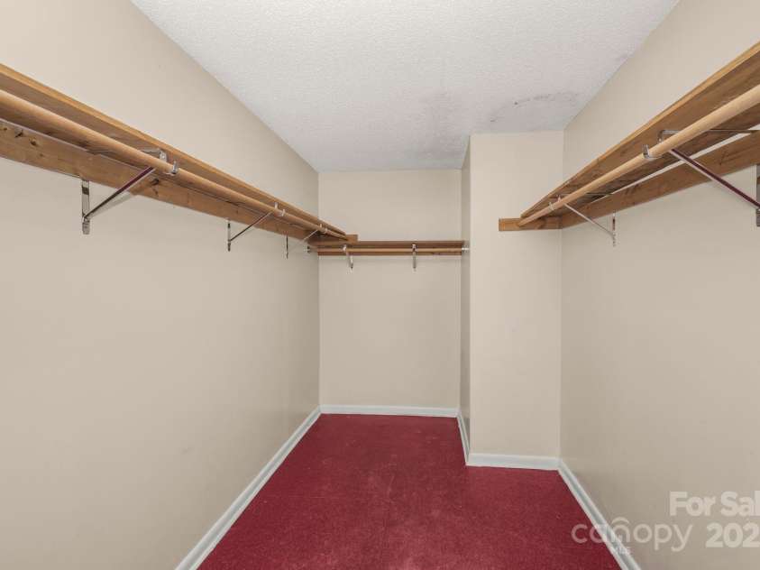 4200 Mineral Avenue, Winston Salem, NC 27105.  MLS# CAR4277026, YatesRealty ID 25801. 