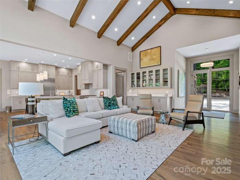 3 Nestlewood Drive, Arden, NC 28704.  MLS# CAR4272501, YatesRealty ID 25802. 