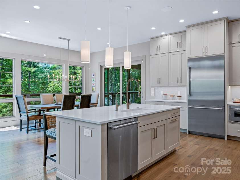 3 Nestlewood Drive, Arden, NC 28704.  MLS# CAR4272501, YatesRealty ID 25802. 