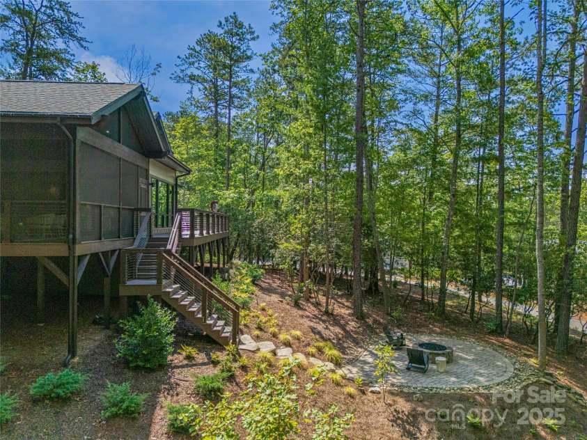3 Nestlewood Drive, Arden, NC 28704.  MLS# CAR4272501, YatesRealty ID 25802. 