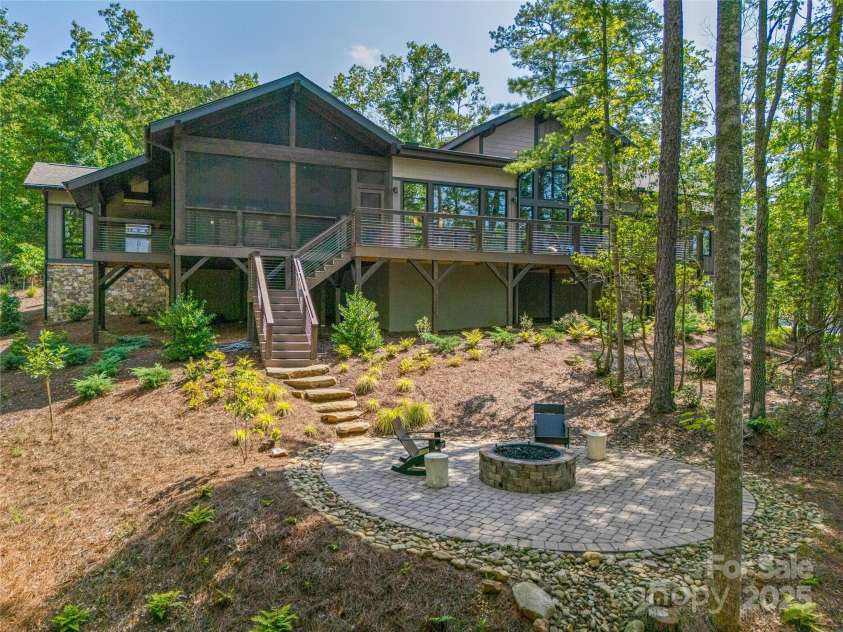 3 Nestlewood Drive, Arden, NC 28704.  MLS# CAR4272501, YatesRealty ID 25802. 