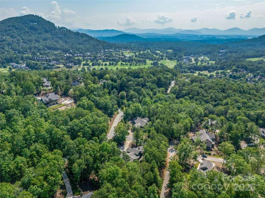 3 Nestlewood Drive, Arden, NC 28704.  MLS# CAR4272501, YatesRealty ID 25802. 