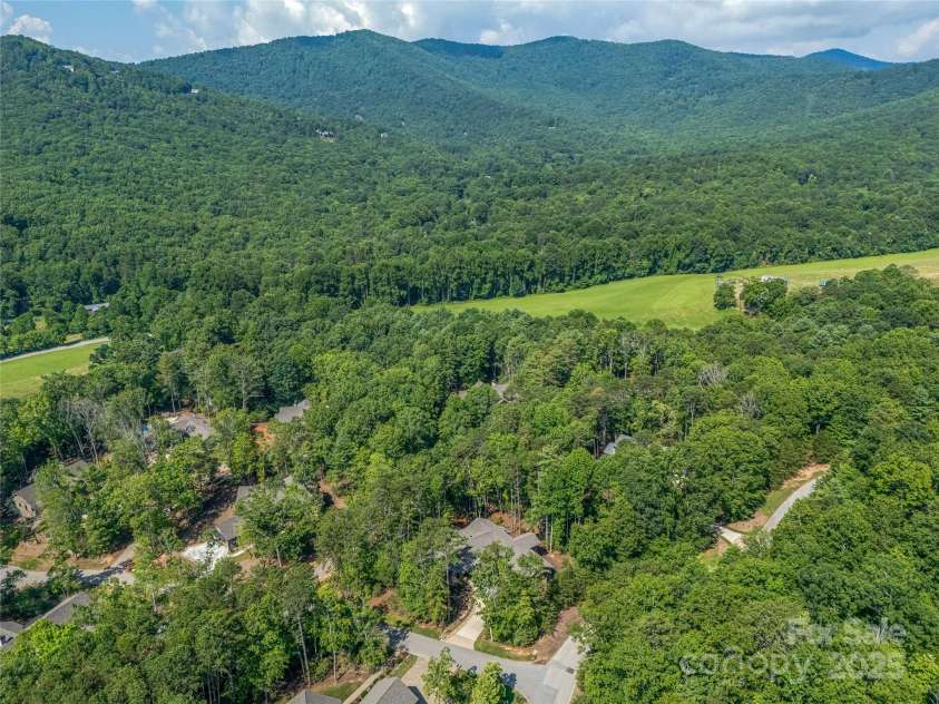 3 Nestlewood Drive, Arden, NC 28704.  MLS# CAR4272501, YatesRealty ID 25802. 