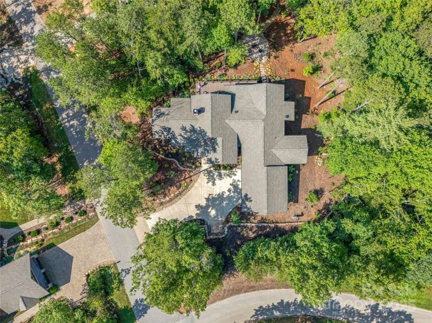 3 Nestlewood Drive, Arden, NC 28704.  MLS# CAR4272501, YatesRealty ID 25802. 