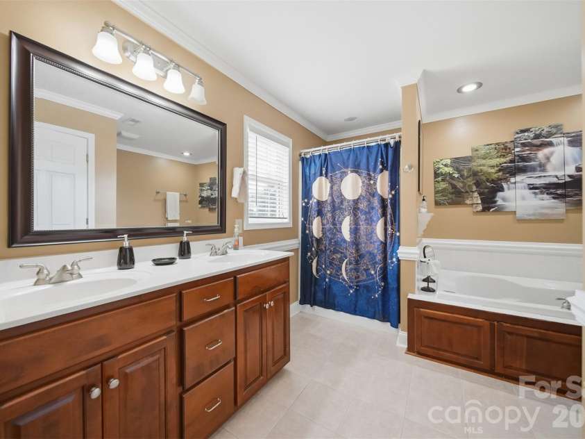 3422 Bay Drive, Granite Falls, NC 28630.  MLS# CAR4381649, YatesRealty ID 25802. 