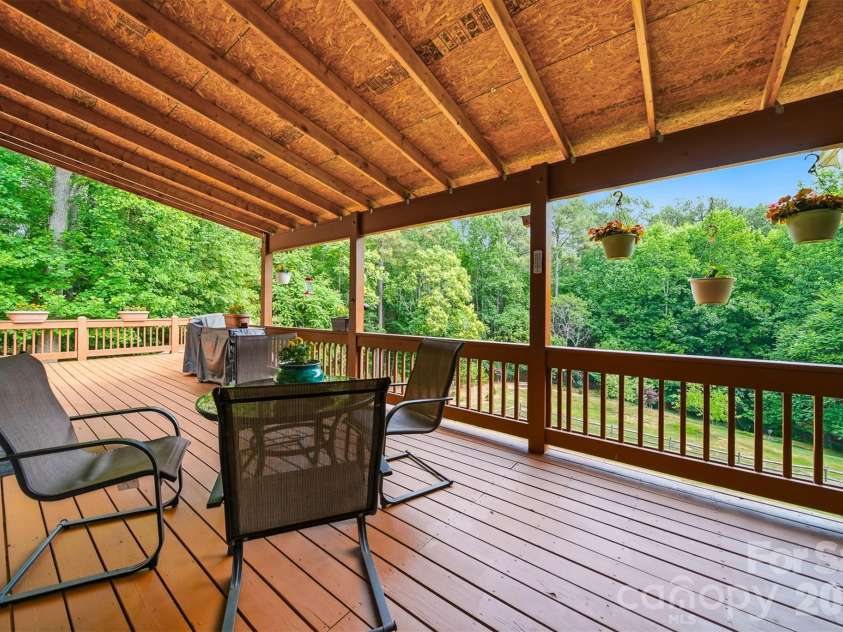3422 Bay Drive, Granite Falls, NC 28630.  MLS# CAR4381649, YatesRealty ID 25802. 