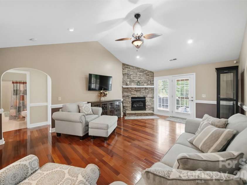 3422 Bay Drive, Granite Falls, NC 28630.  MLS# CAR4381649, YatesRealty ID 25802. 