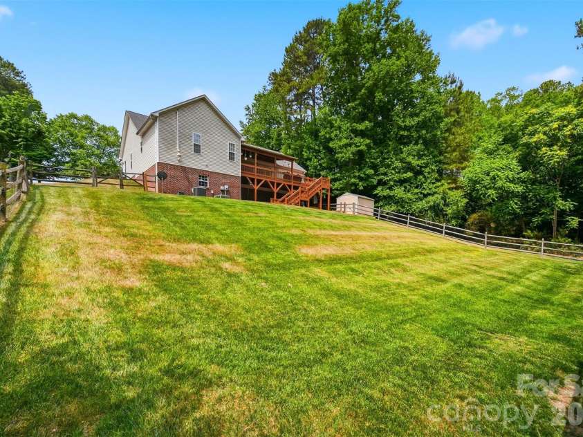 3422 Bay Drive, Granite Falls, NC 28630.  MLS# CAR4381649, YatesRealty ID 25802. 