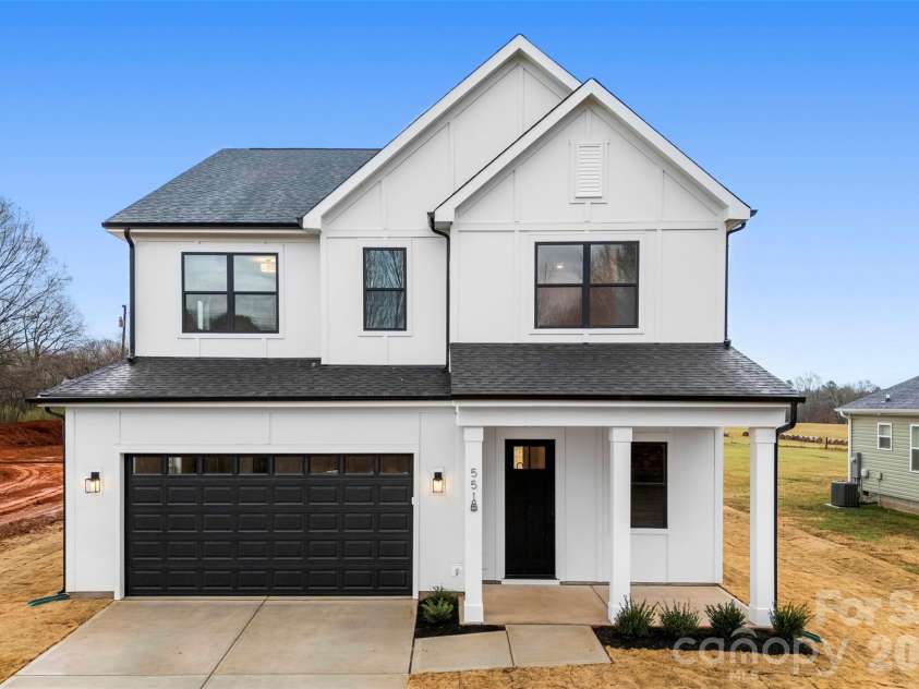 551 Perry Road, Troutman, NC 28166.  MLS# CAR4386907, YatesRealty ID 25803. 