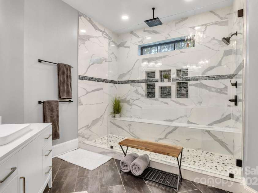 6327 Fox Tail Lane, Davidson, NC 28036.  MLS# CAR4271331, YatesRealty ID 25803. 